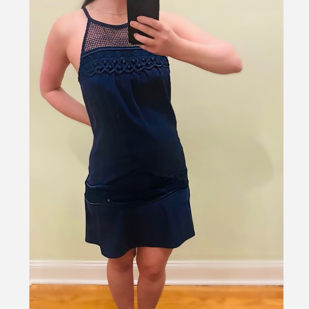 NAVY BLUE MINI DRESS W/ LACE DETAIL SIZE 00